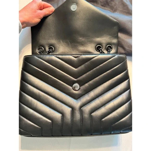 Saint Laurent Loulou Medium Bag Black Quilted Leather YSL 574946 DV728 1000 - Picture 9 of 16